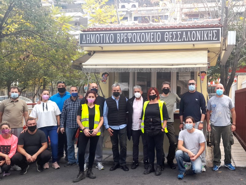 Δημοτικοί αστυνομικοί μεταμόρφωσαν τον εξωτερικό χώρο του δημοτικού βρεφοκομείου “Άγιος Στυλιανός”