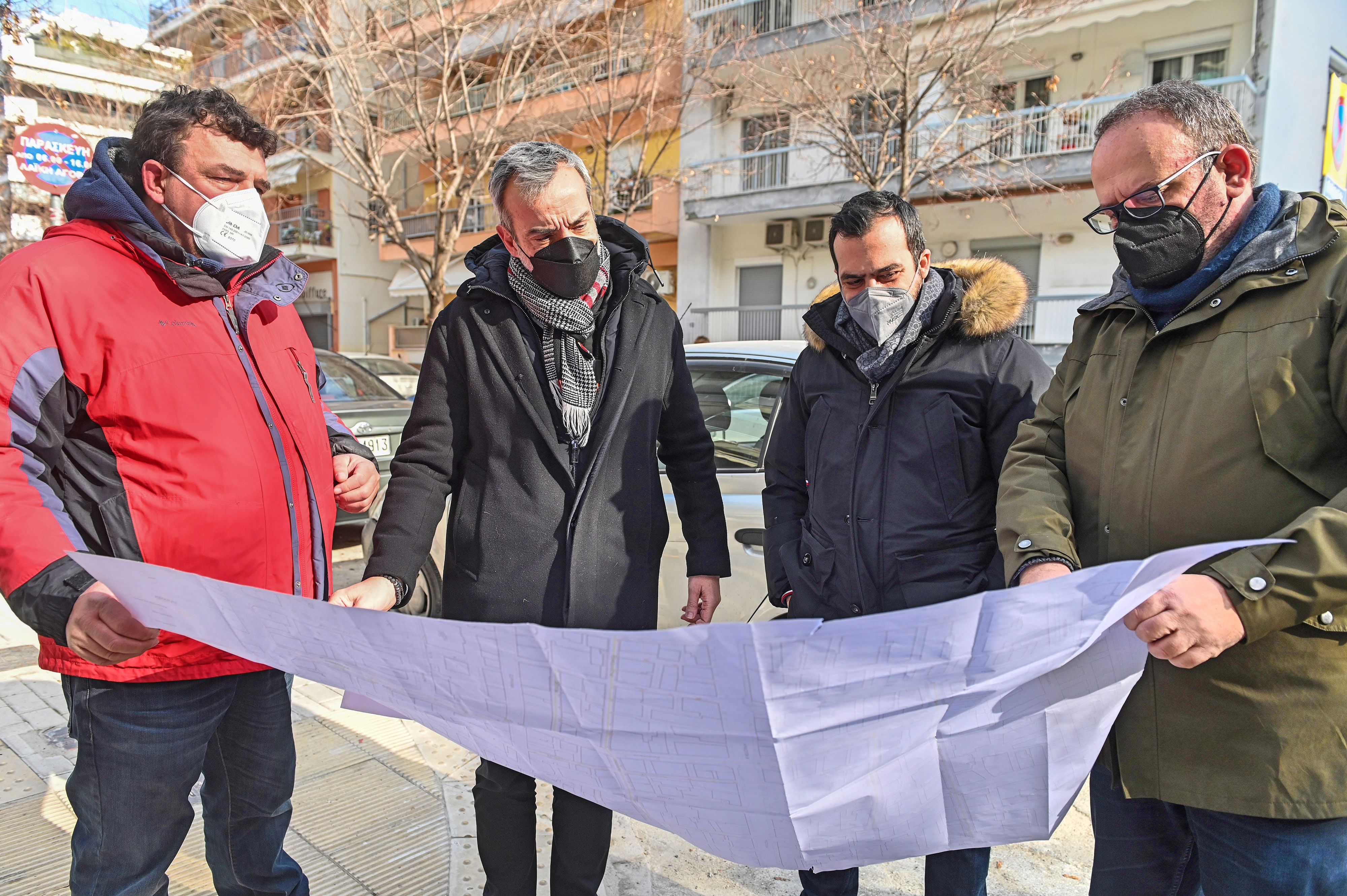 Αλλάζουν όψη οι γειτονιές - Επιθεώρηση Ζέρβα στα έργα ανάπλασης πέριξ της οδού Χαλκιδικής