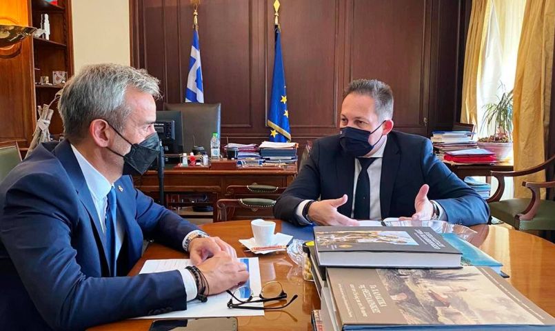 Συνάντηση του Δημάρχου Θεσσαλονίκης Κ. Ζέρβα με τον Αναπληρωτή Υπουργό Εσωτερικών Στ. Πέτσα