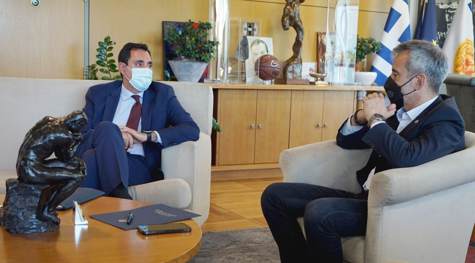 Συνάντηση του Δημάρχου Θεσσαλονίκης Κωνσταντίνου Ζέρβα με τον Γενικό Γραμματέα Διεθνών Οικονομικών Σχέσεων και Εξωστρέφειας του Υπουργείου Εξωτερικών Γιάννη Σμυρλή