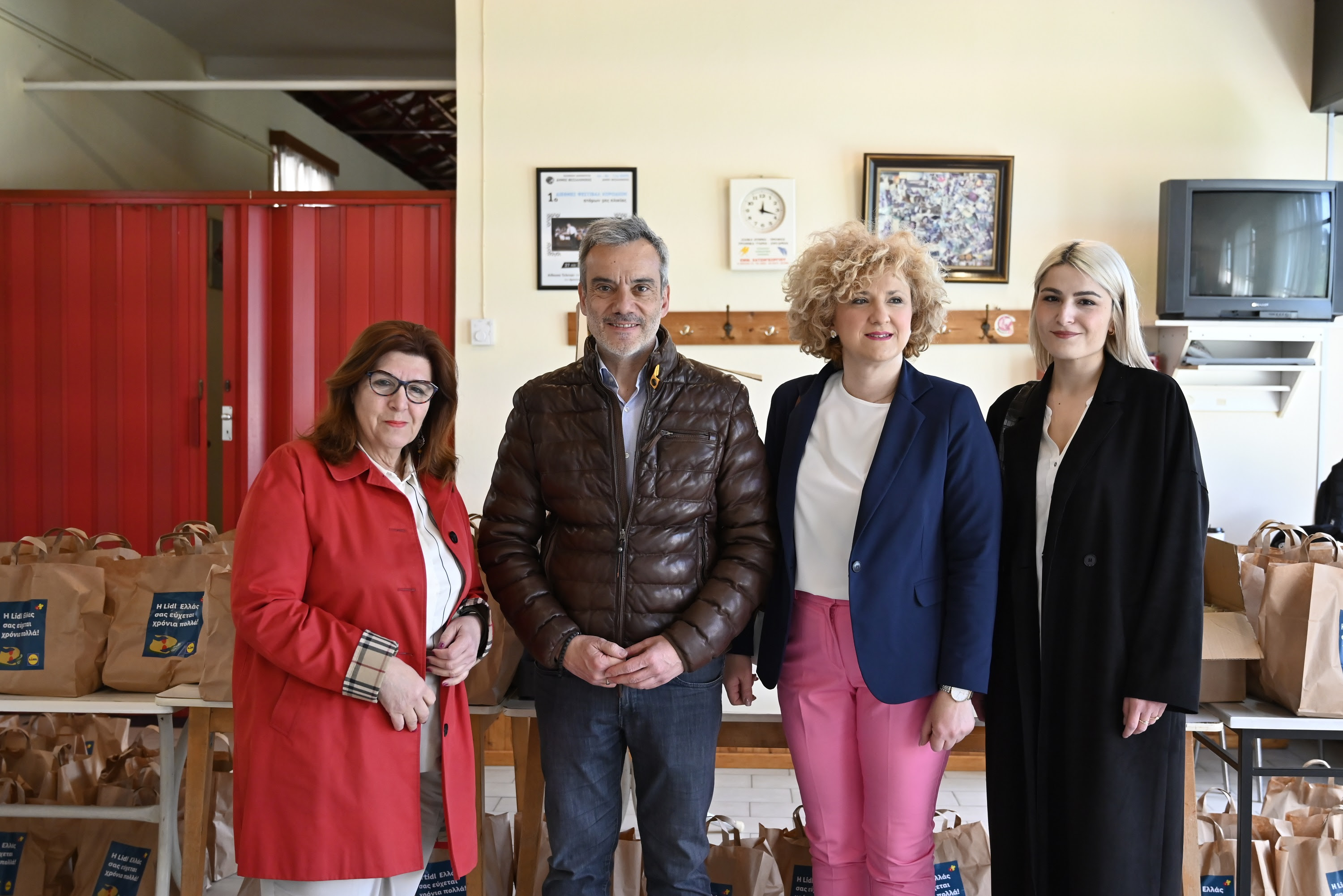 Διανομή εορταστικού γεύματος - Κ. Ζέρβας: «Κοντά στους συνανθρώπους μας κάθε μέρα, όλο τον χρόνο»