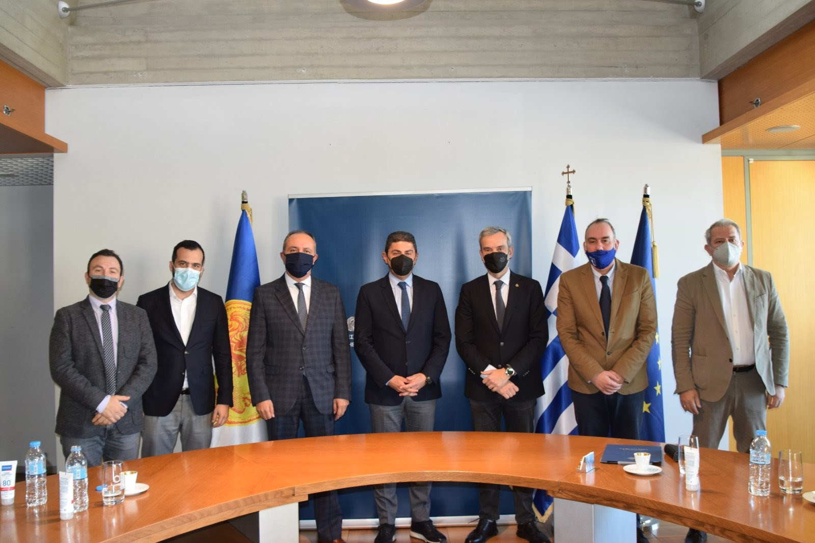 Σύσκεψη εργασίας παρουσία Αυγενάκη - Ζέρβα στο Δημαρχείο Θεσσαλονίκης 