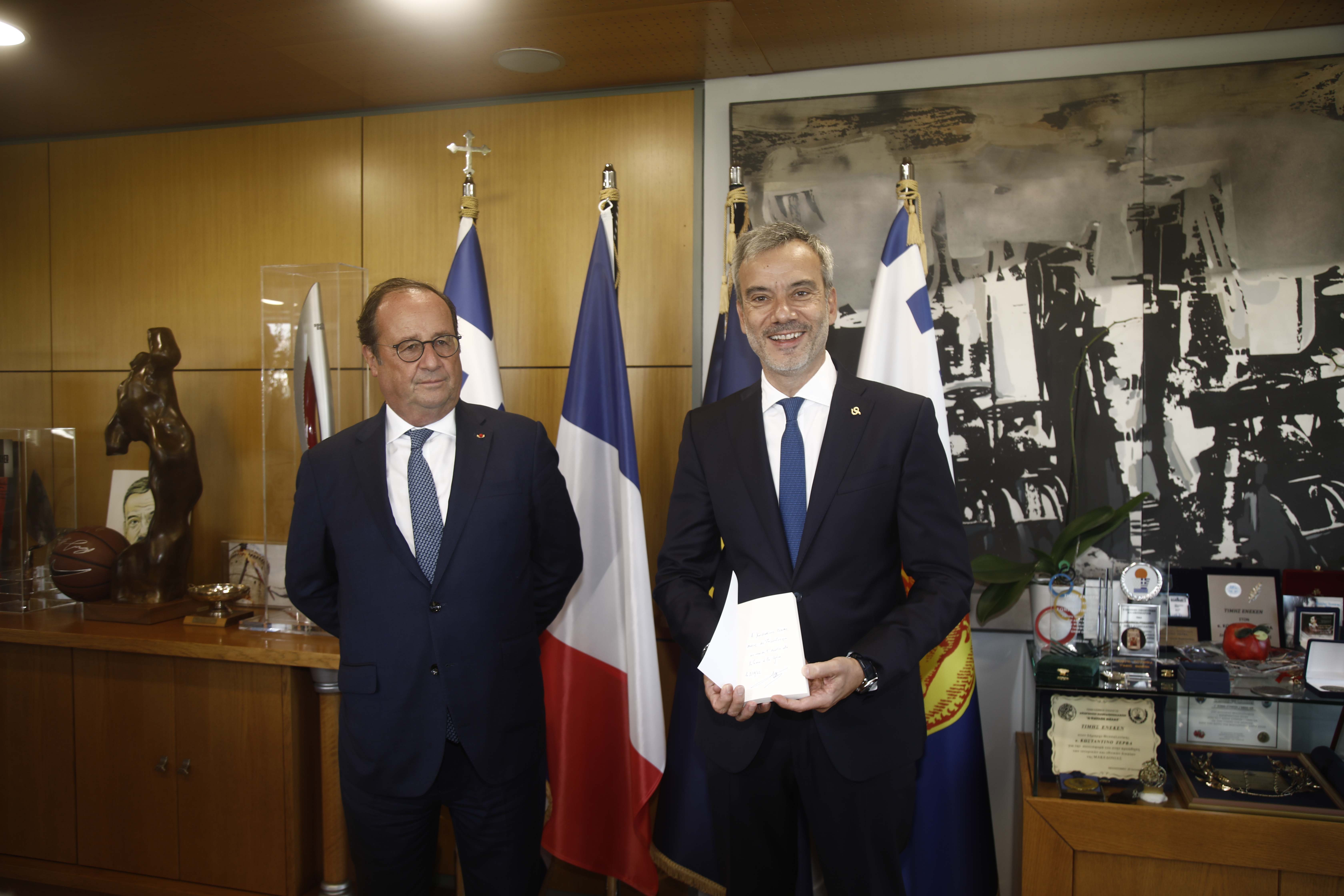 Με τον πρώην Πρόεδρο της Γαλλικής Δημοκρατίας Φρανσουά Ολάντ συναντήθηκε ο Δήμαρχος Θεσσαλονίκης Κωνσταντίνος Ζέρβας  