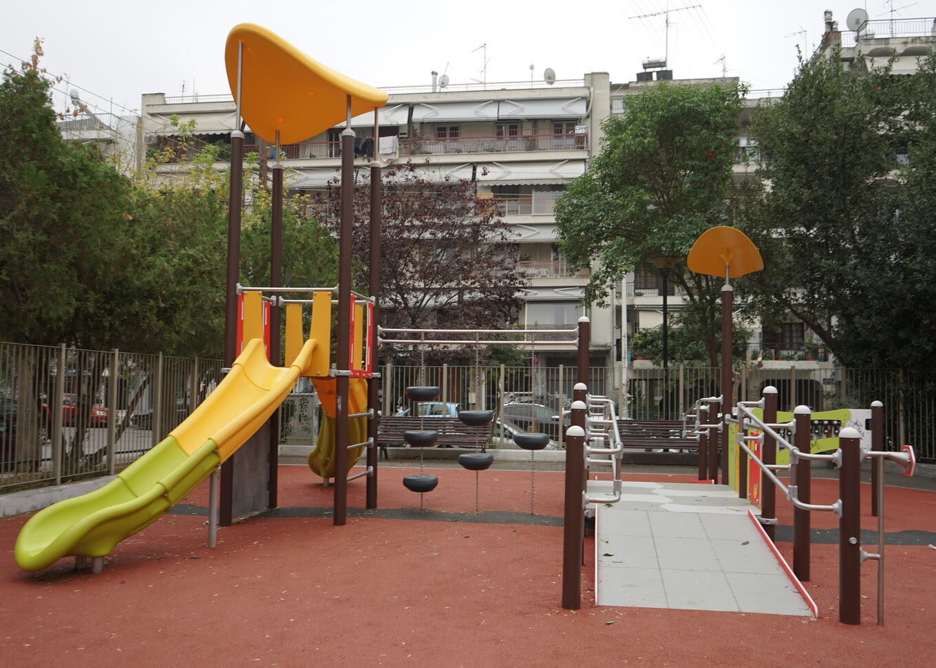 ΠΑΙΔΙΚΕΣ ΧΑΡΕΣ ΔΗΜΟΥ ΘΕΣΣΑΛΟΝΙΚΗΣ: Αναβαθμίζονται, ομορφαίνουν κι ανοίγουν για όλα τα παιδιά
