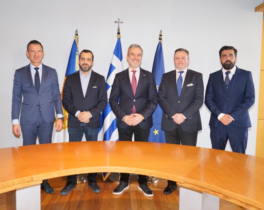 Υπογράφηκε η σύμβαση για την ενεργειακή αναβάθμιση του συστήματος φωτισμού του Δήμου Θεσσαλονίκης – Κ. Ζέρβας: Επιτυγχάνουμε εξοικονόμηση 75%